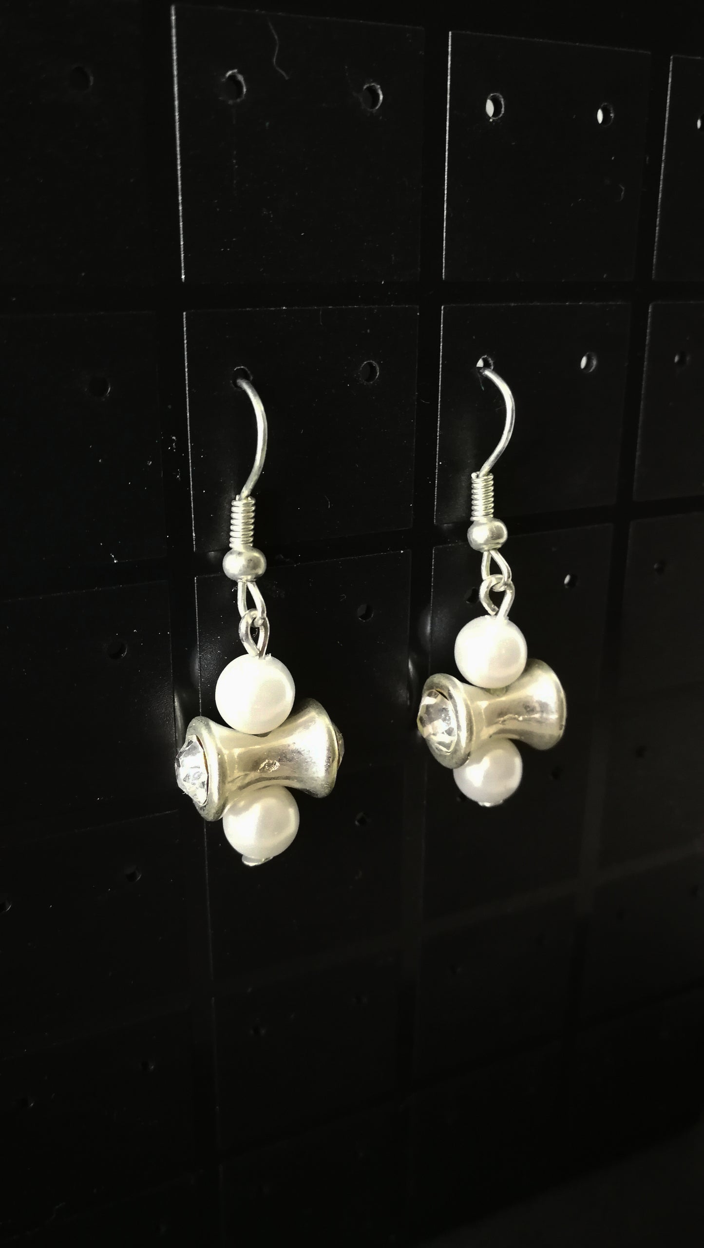 Boucles d'oreilles en perles blanc nacré romantique