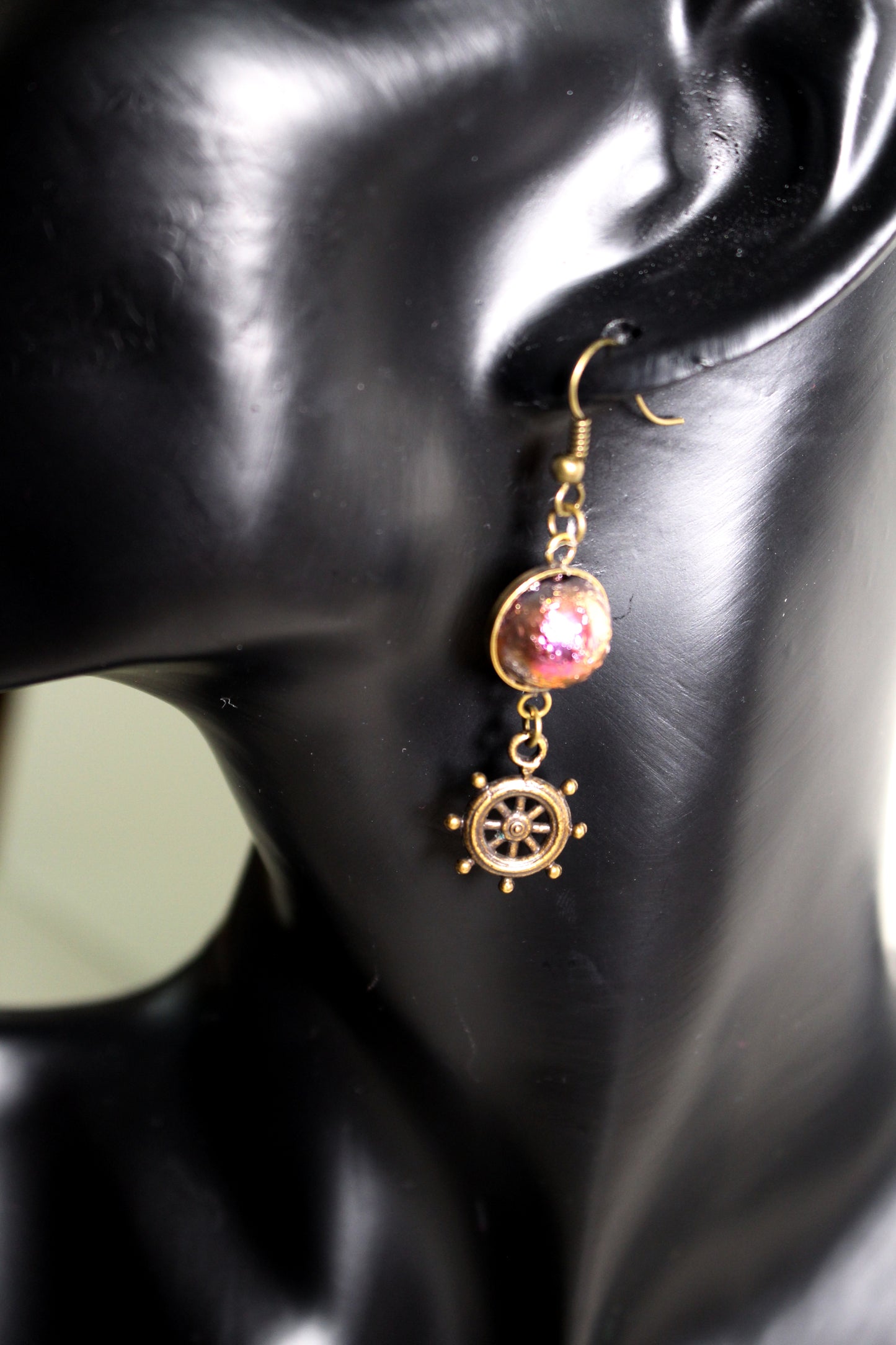Boucles d'oreilles dôme rose cuivré et barre bateau