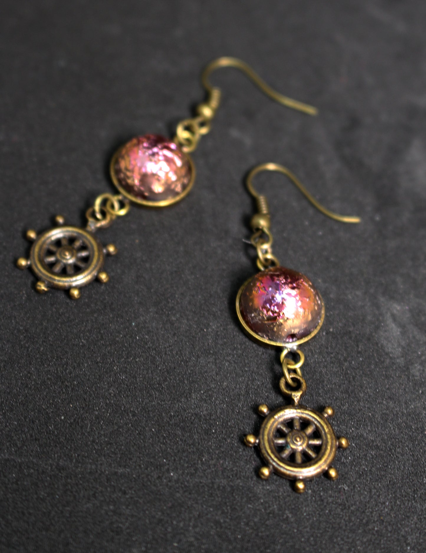 Boucles d'oreilles dôme rose cuivré et barre bateau
