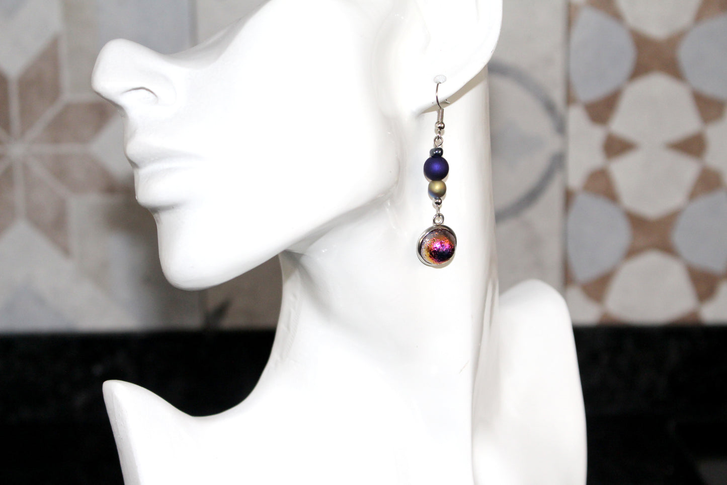 Boucles d'oreilles bleu nuit en verre