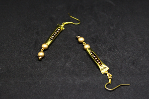 Boucles d'oreilles petits pois marron et doré