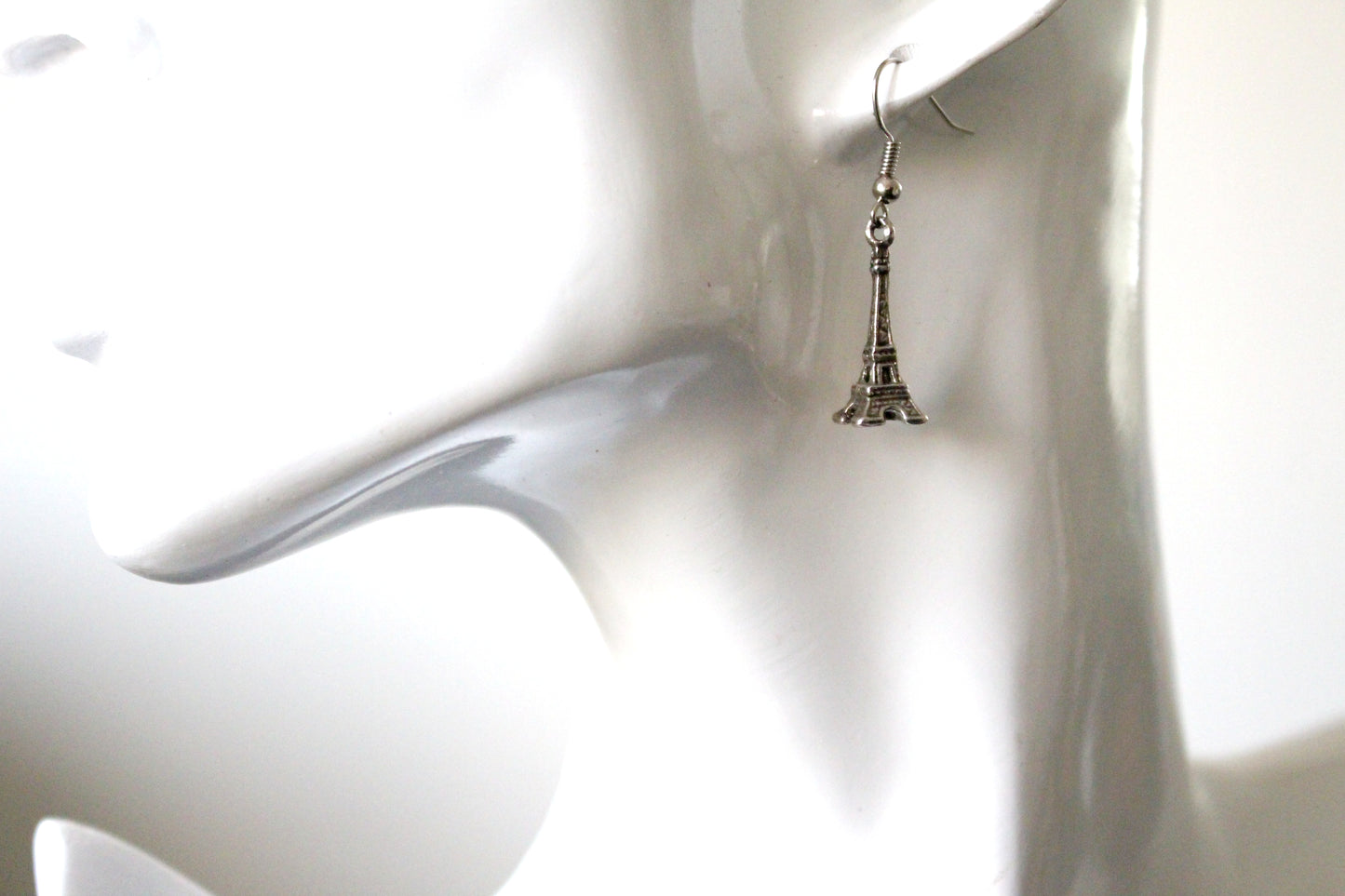 Boucles d'oreilles la Tour Eiffel argentées