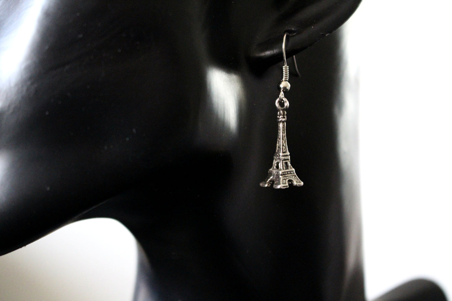 Boucles d'oreilles la Tour Eiffel argentées