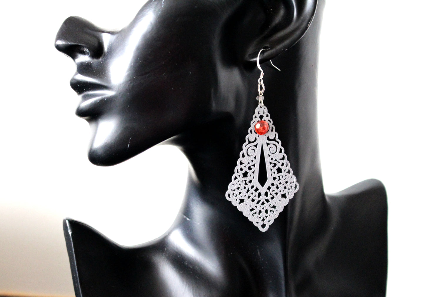 Boucles d'oreilles gouttes plates dentelle