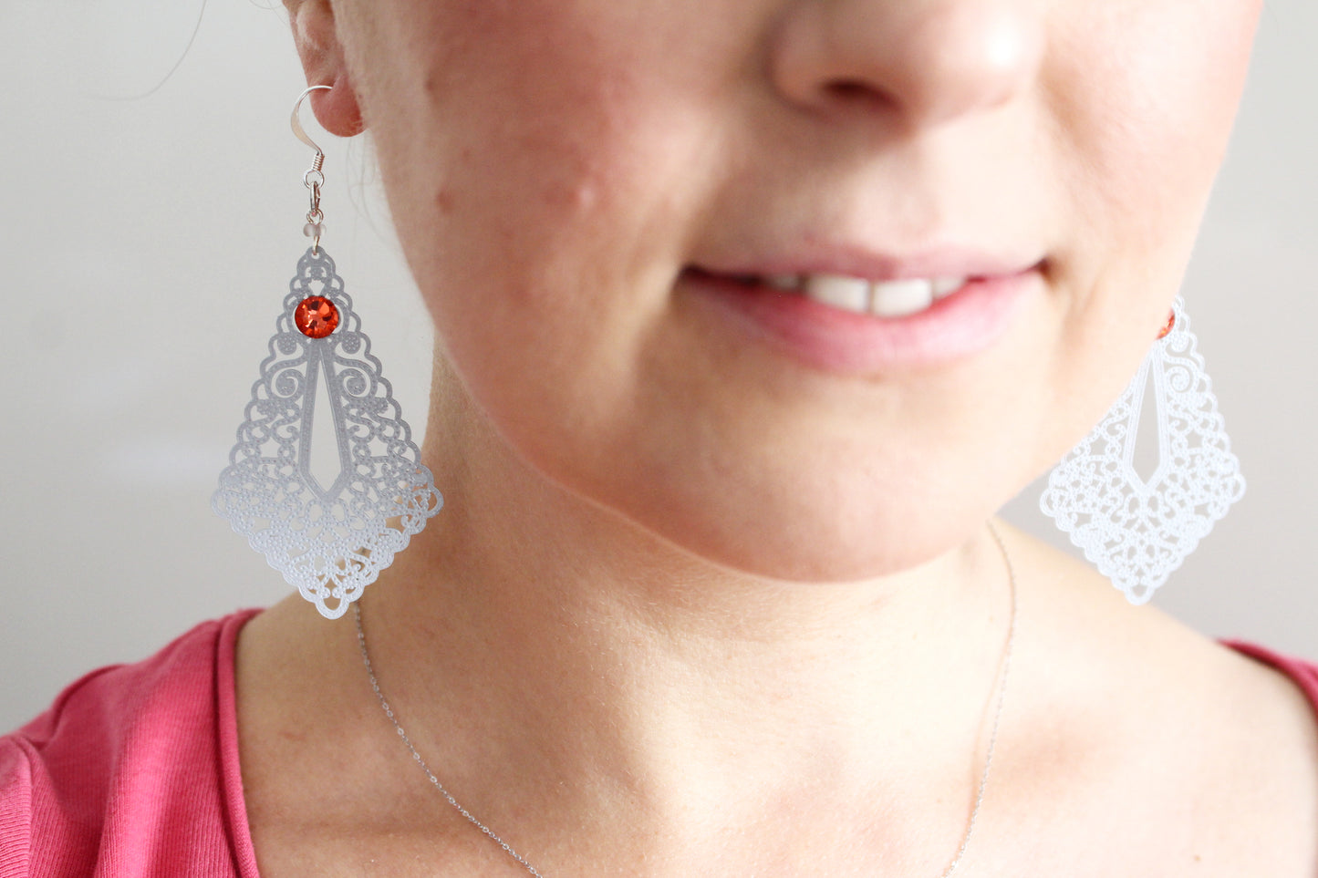 Boucles d'oreilles gouttes plates dentelle