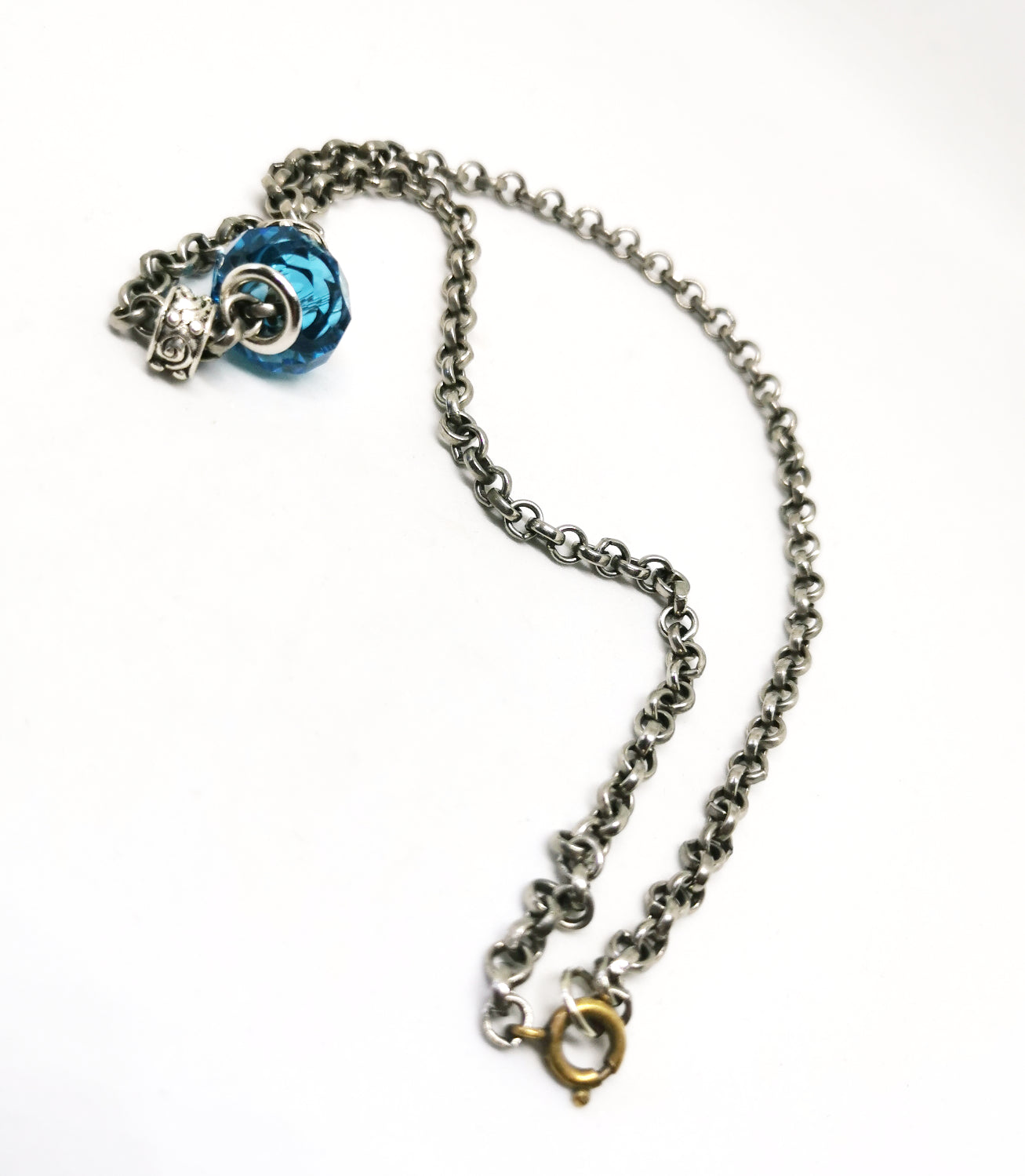 Collier ras de cou argenté