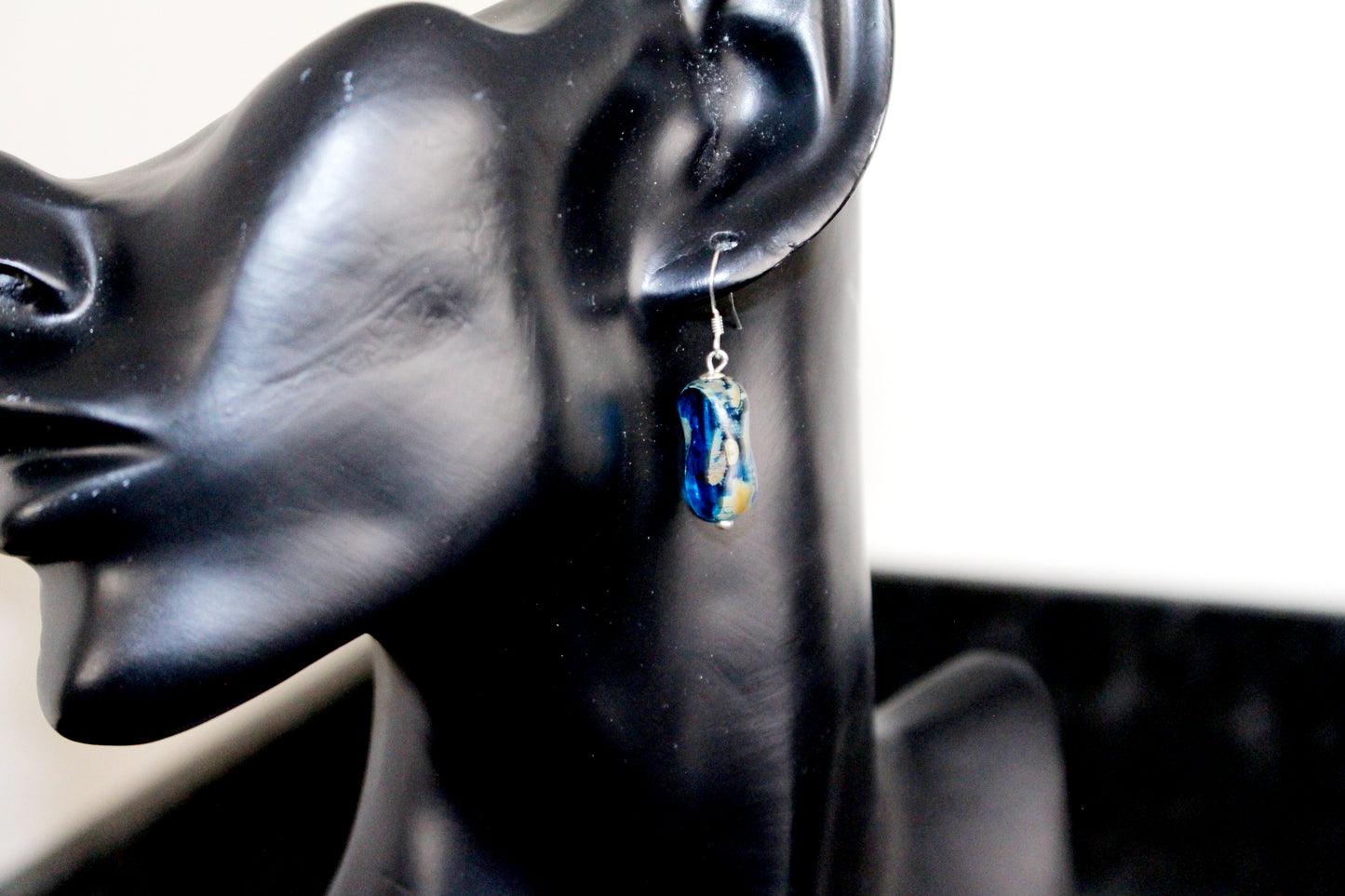 Boucles d'oreilles en argent 925 et perle de verre, palet bleu