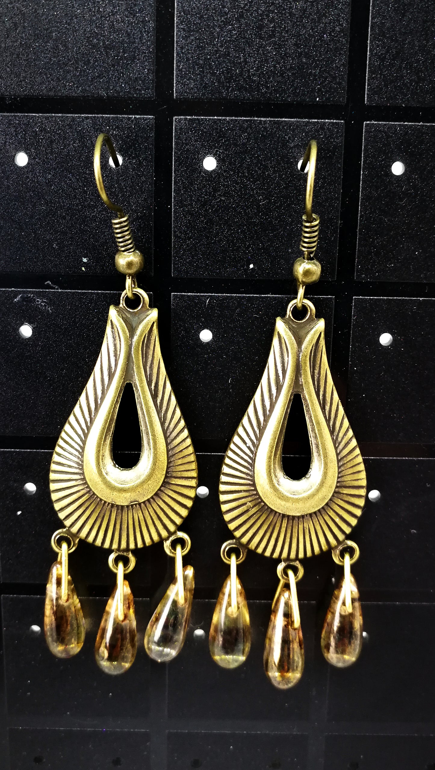 Boucles d'oreilles gouttes aristocrate romantique