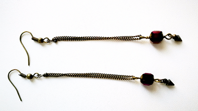 Boucles d'oreilles pendantes chaînes  bronze et cube caméléon
