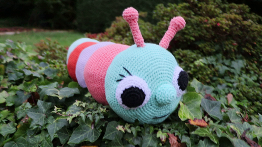 Chenille boudin de porte ou coussin au crochet