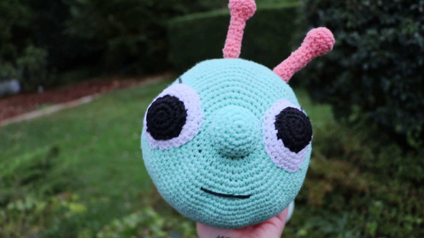 Chenille boudin de porte ou coussin au crochet