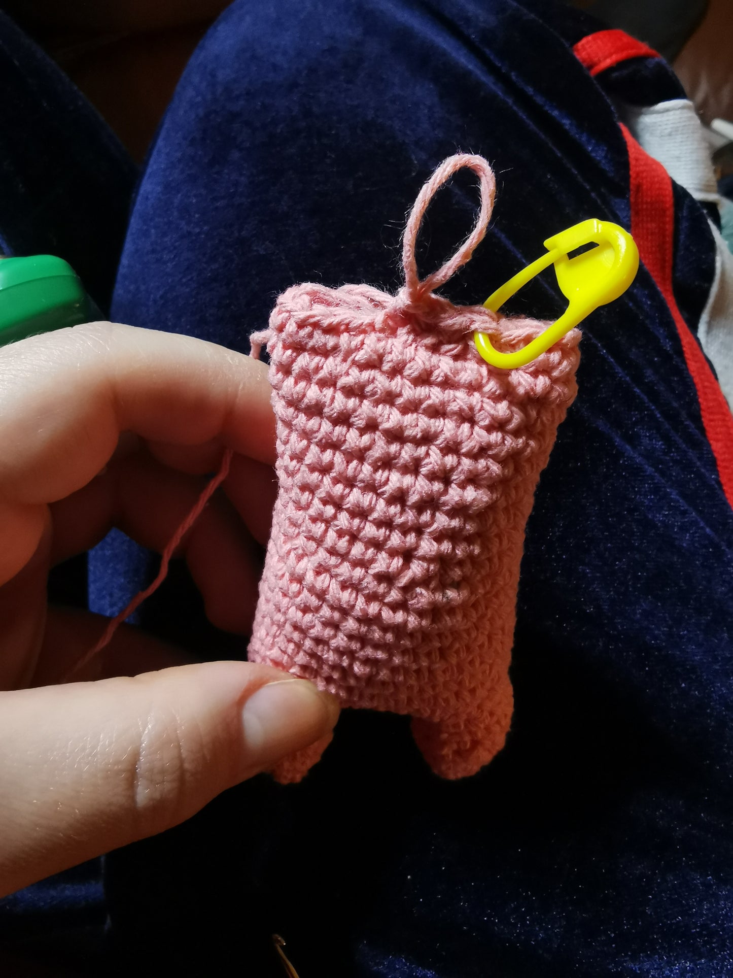 Lapin pixel au crochet breloque de sac ou porte-clés