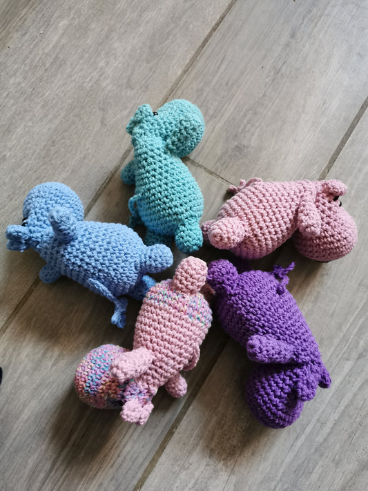 Moomin trolls amigurumi de différentes couleurs