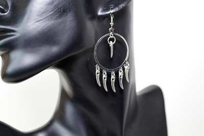 Boucles d'oreilles créoles argentées griffes