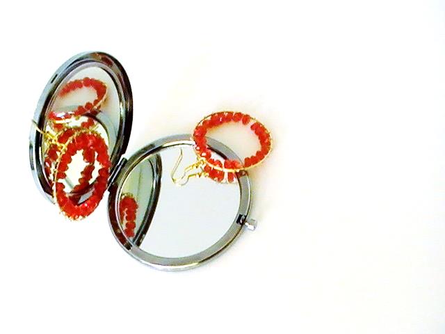 Créoles rouges et dorées, boucles d'oreilles originales