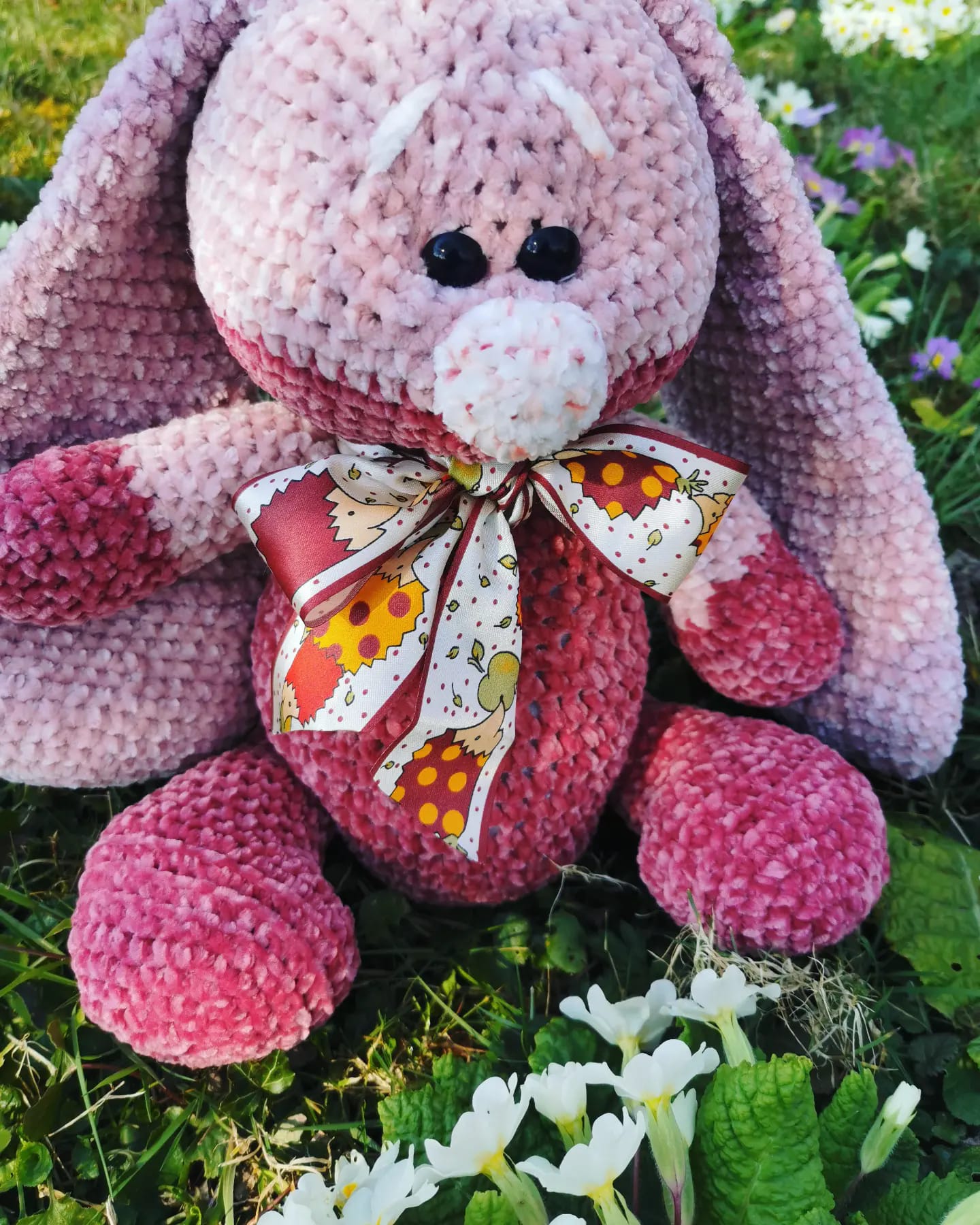 Amigurumi gros lapin rose en velvet fil très doux
