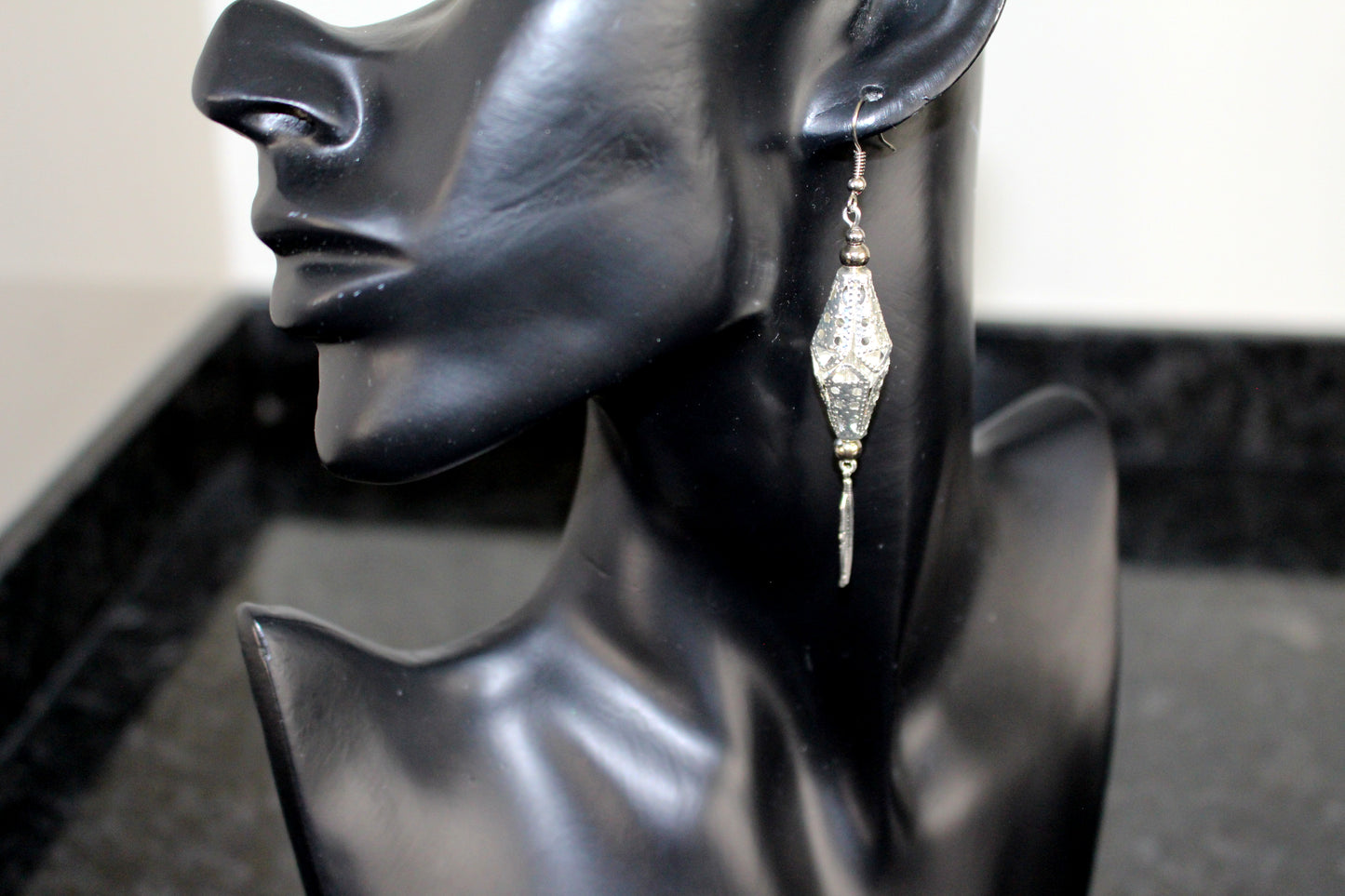 Boucles d'oreilles orientales billes argentées
