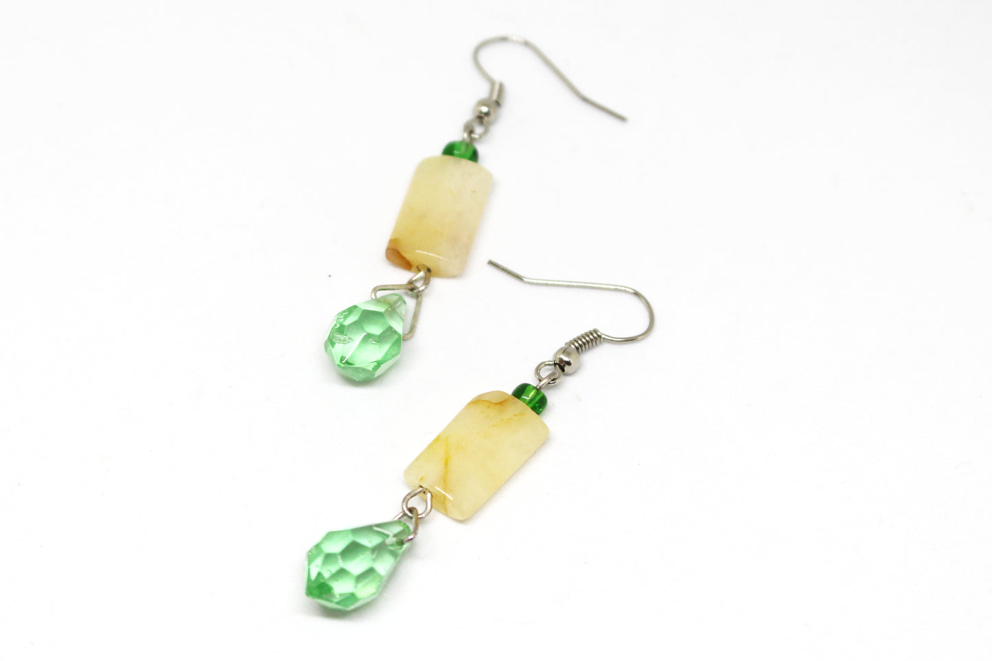 Boucles d'oreilles gouttes pierre naturelle