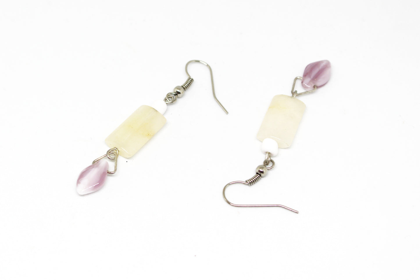 Boucles d'oreilles en pierre naturelle avec perles feuilles en verre